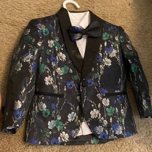 Toddler tuxedo